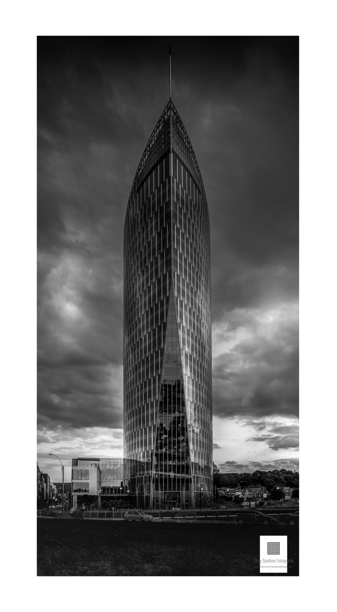 De Paradis toren in Luik gefotografeerd door architectuurfotograaf Elroy Spelbos